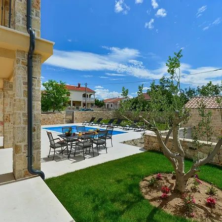 Banovi Villa Jasenice (Zadar)