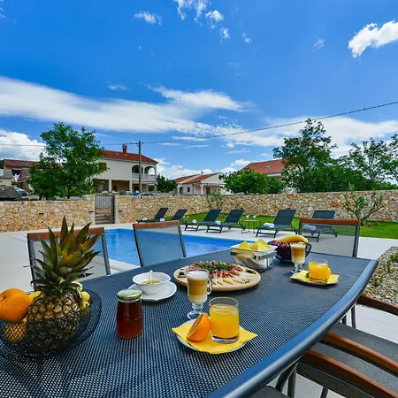 Vila Banovi Jasenice (Zadar)
