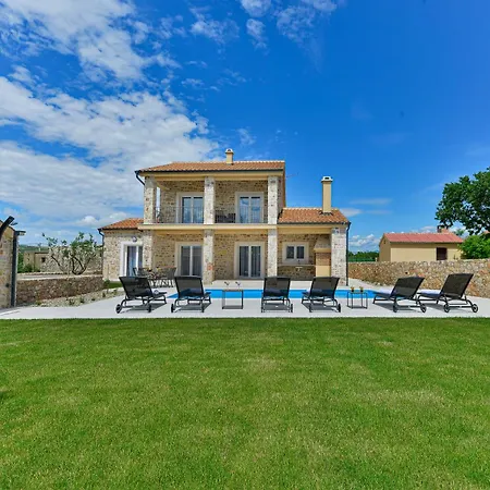 Banovi Villa Jasenice (Zadar)